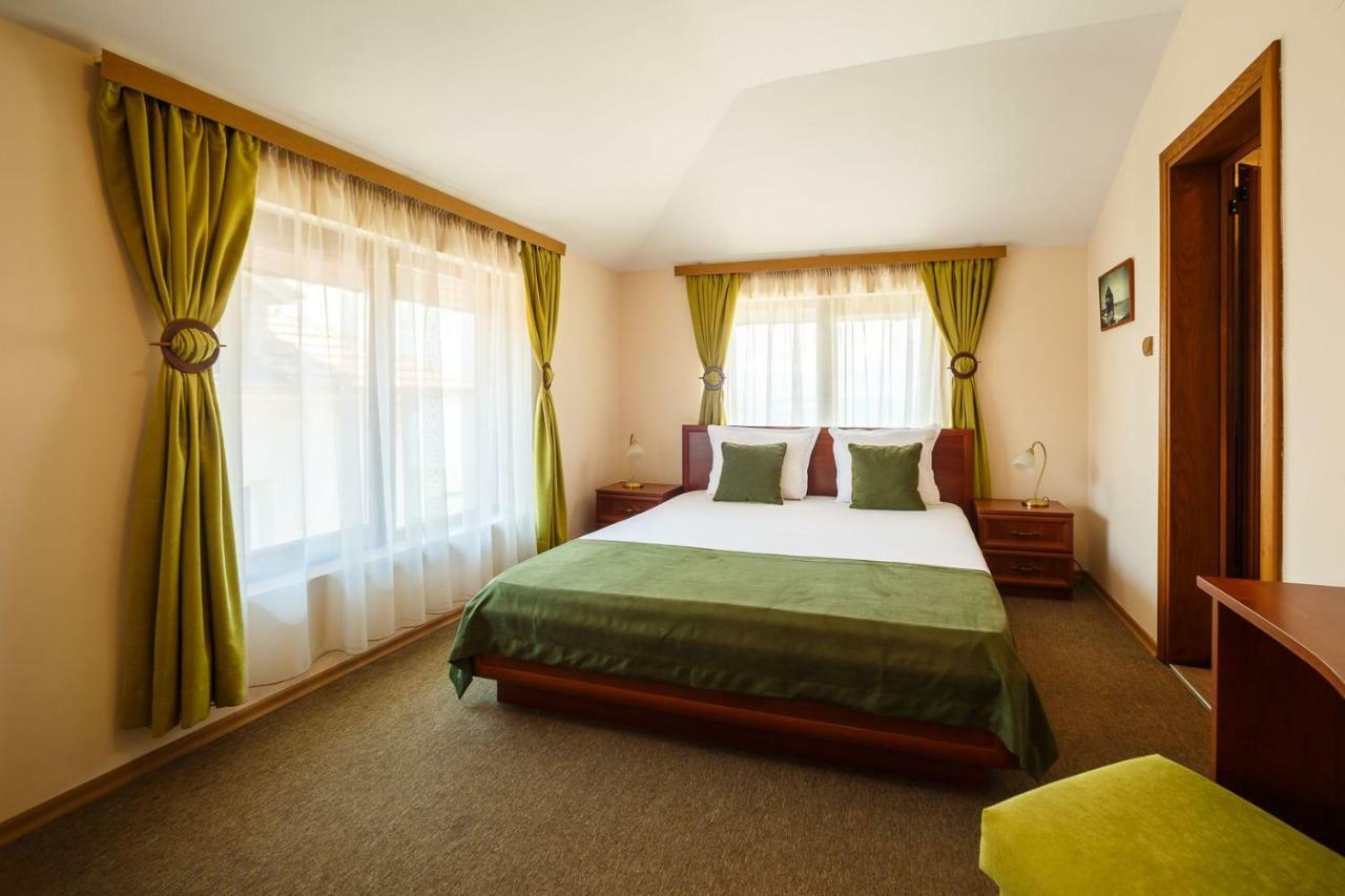 Hotel Albatros Old Town Sozopol Eksteriør billede